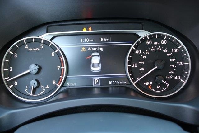 Vehicle image 14 of 31