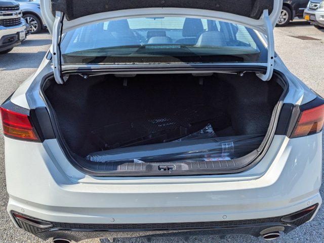 2024 Nissan Altima 2.5 SR Image 7 of 25