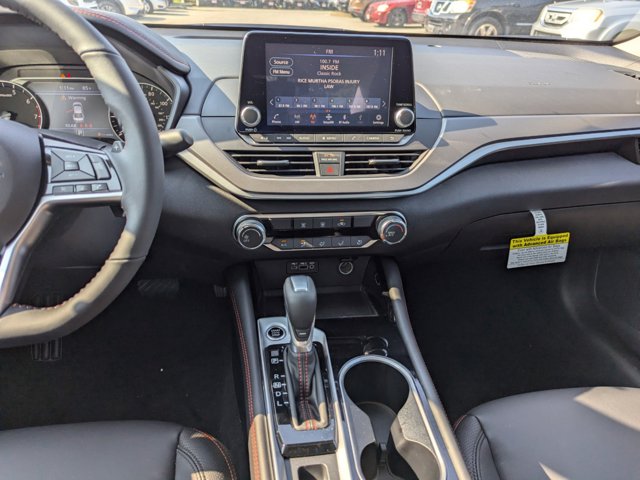 2024 Nissan Altima 2.5 SR Image 13 of 25