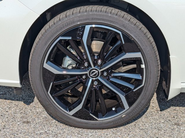 2024 Nissan Altima 2.5 SR Image 6 of 25