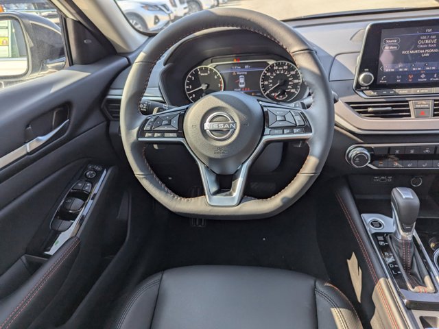 2024 Nissan Altima 2.5 SR Image 12 of 25