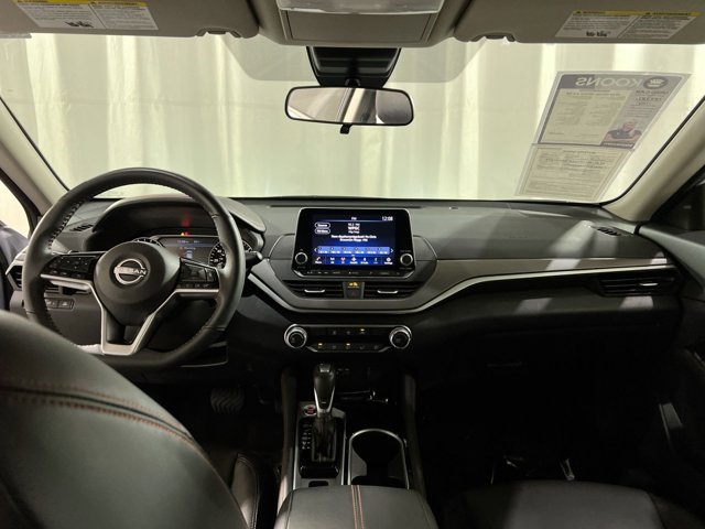 2024 Nissan Altima 2.5 SR Image 11 of 26