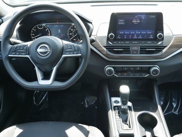 2024 Nissan Altima 2.5 SV Image 17 of 30