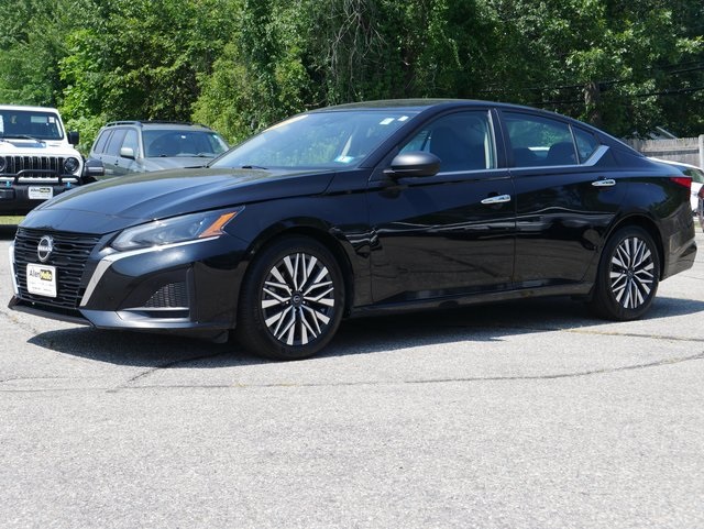 2024 Nissan Altima 2.5 SV Image 1 of 30