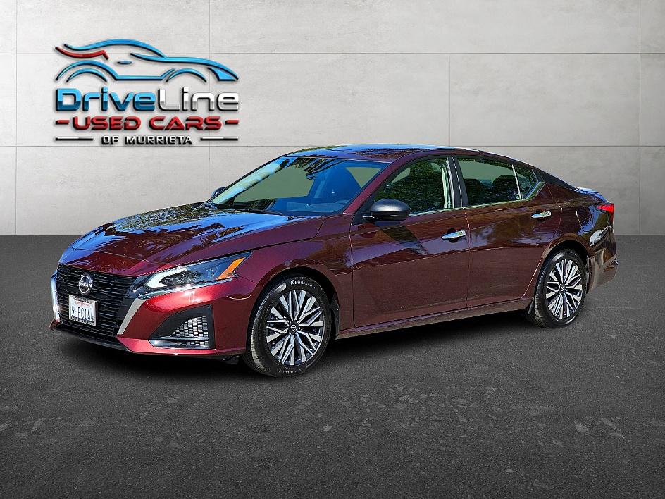 2024 Nissan Altima 2.5 SV Image 3 of 29