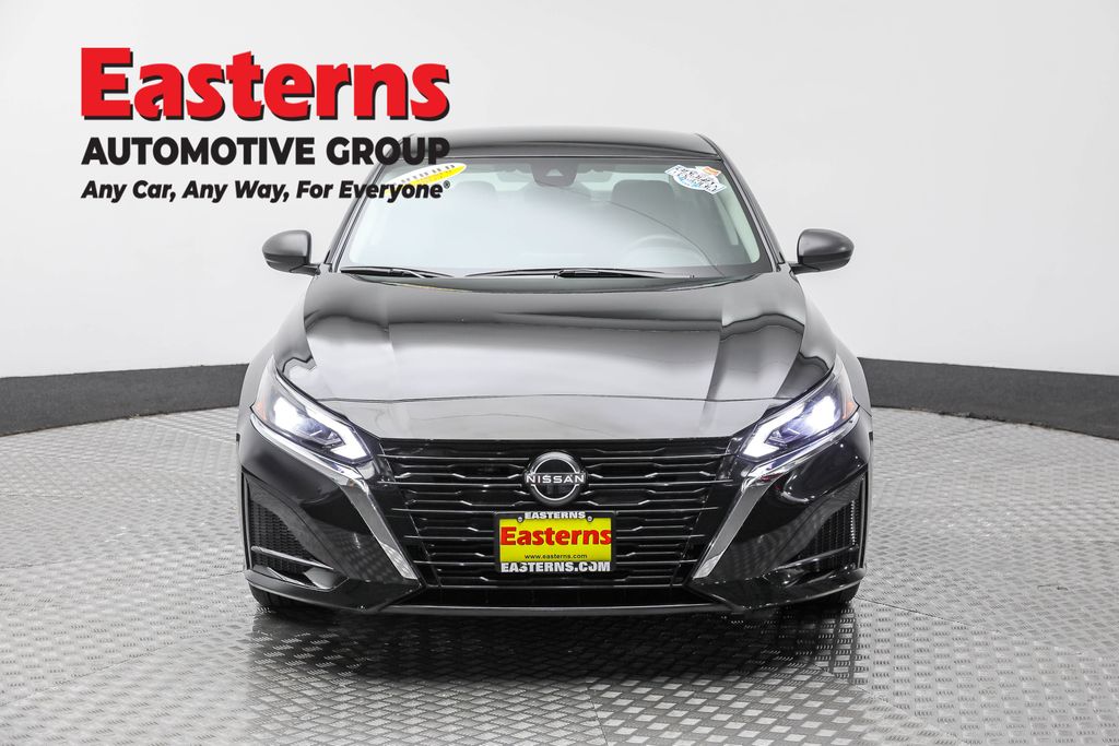 2024 Nissan Altima 2.5 SV Image 7 of 63