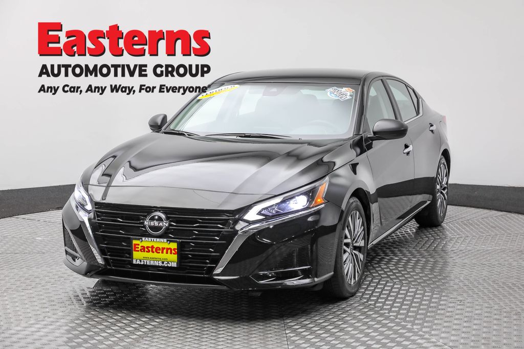 2024 Nissan Altima 2.5 SV Image 4 of 63