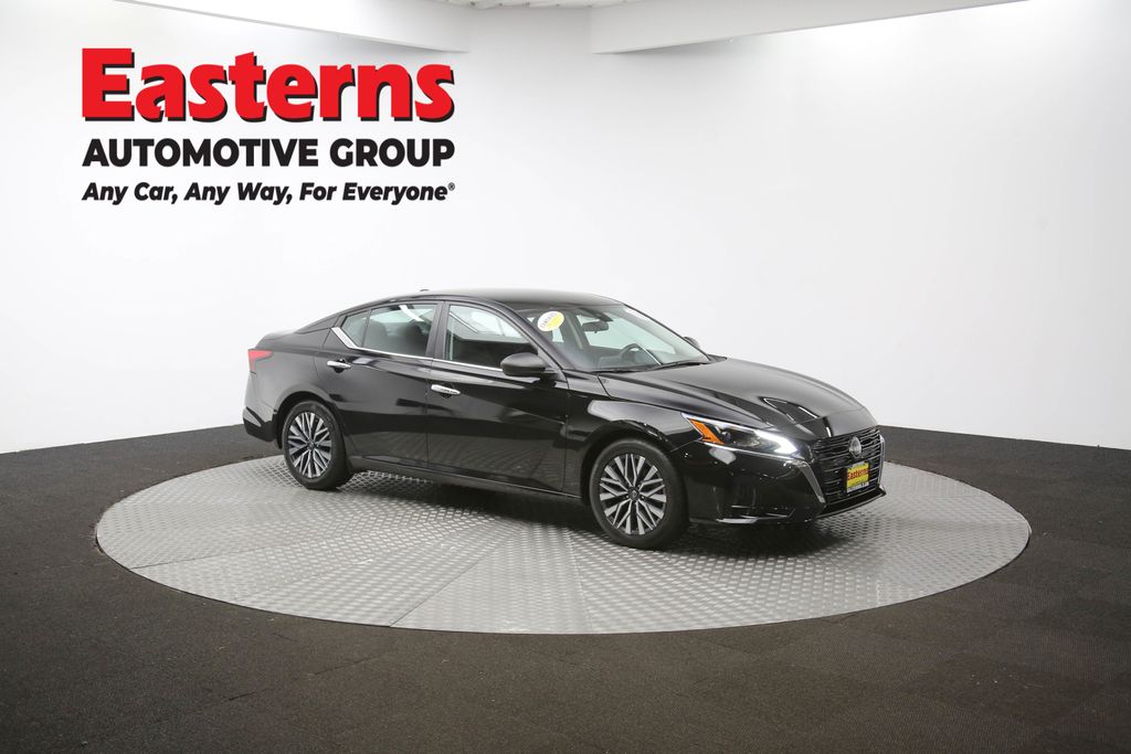 2024 Nissan Altima 2.5 SV Image 16 of 63