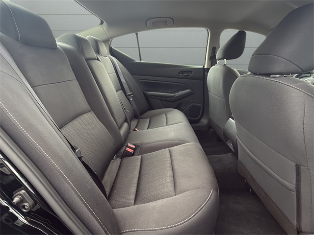 2024 Nissan Altima 2.5 SV Image 11 of 32