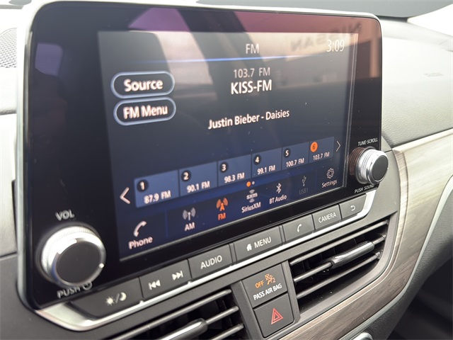 2024 Nissan Altima 2.5 SV Image 18 of 32