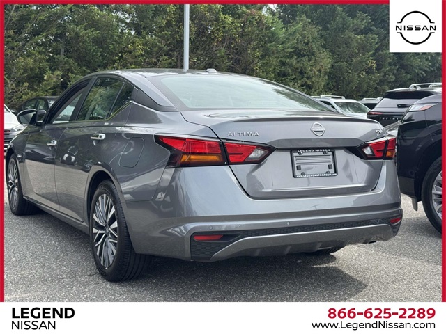 2024 Nissan Altima 2.5 SV Image 5 of 30