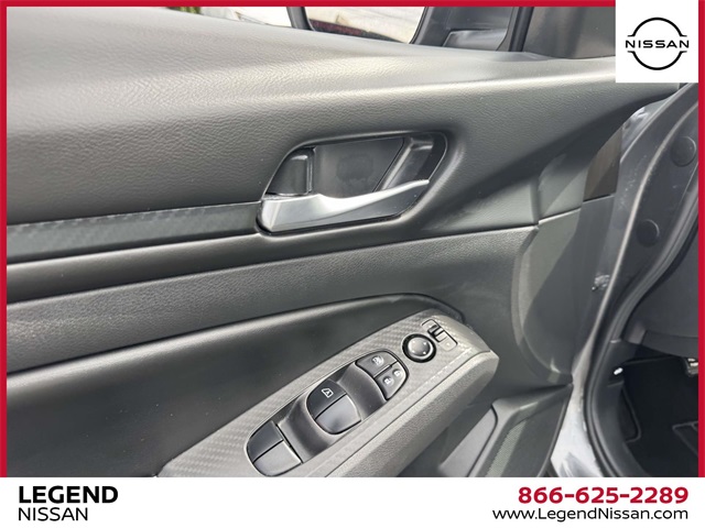 2024 Nissan Altima 2.5 SV Image 11 of 30