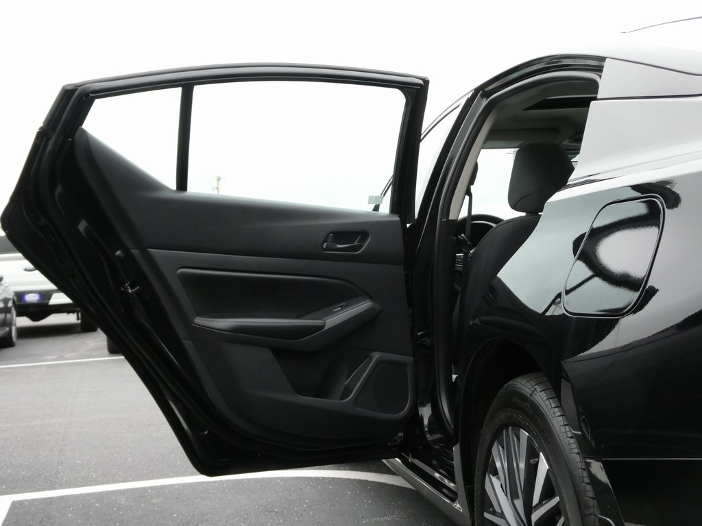 2024 Nissan Altima 2.5 SV Image 16 of 40