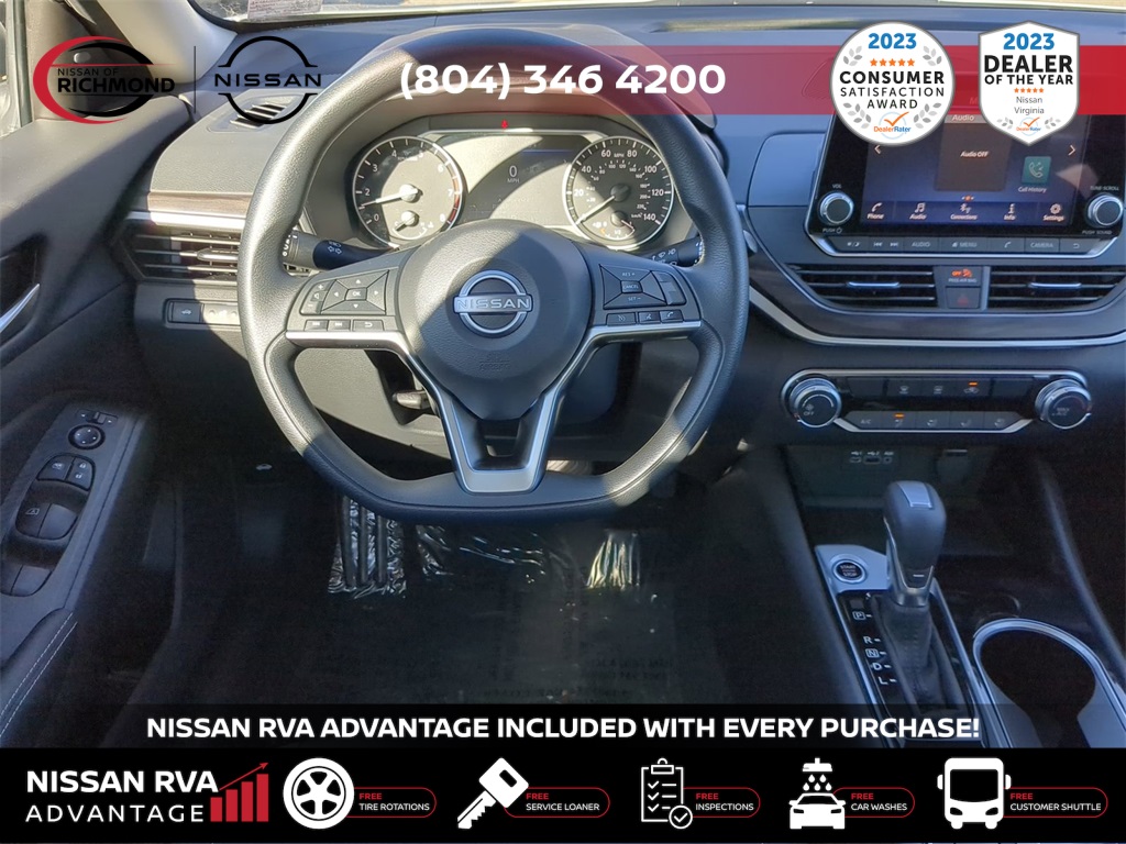 Vehicle image 14 of 25