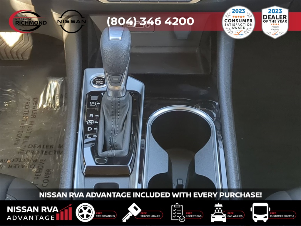 Vehicle image 17 of 25