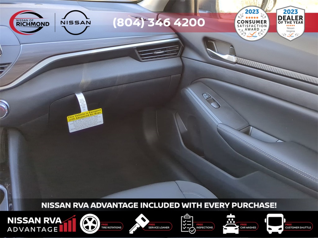 Vehicle image 15 of 25