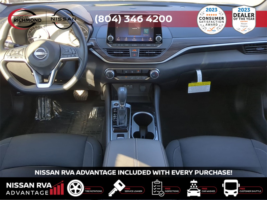 Vehicle image 13 of 25