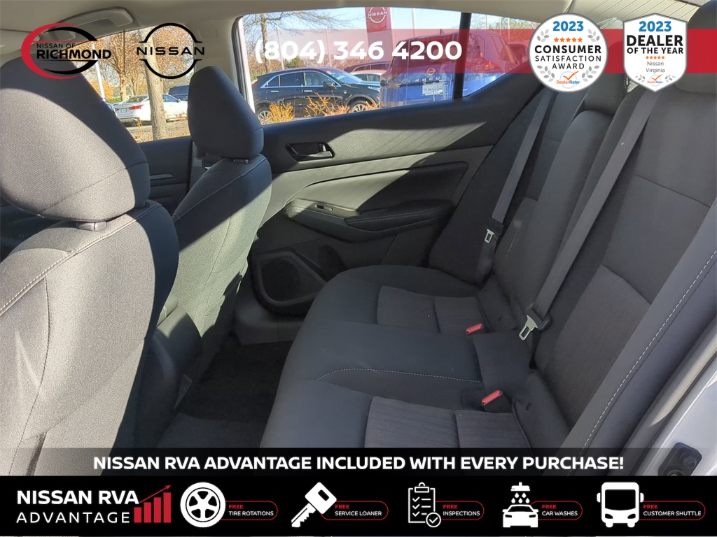 Vehicle image 12 of 25