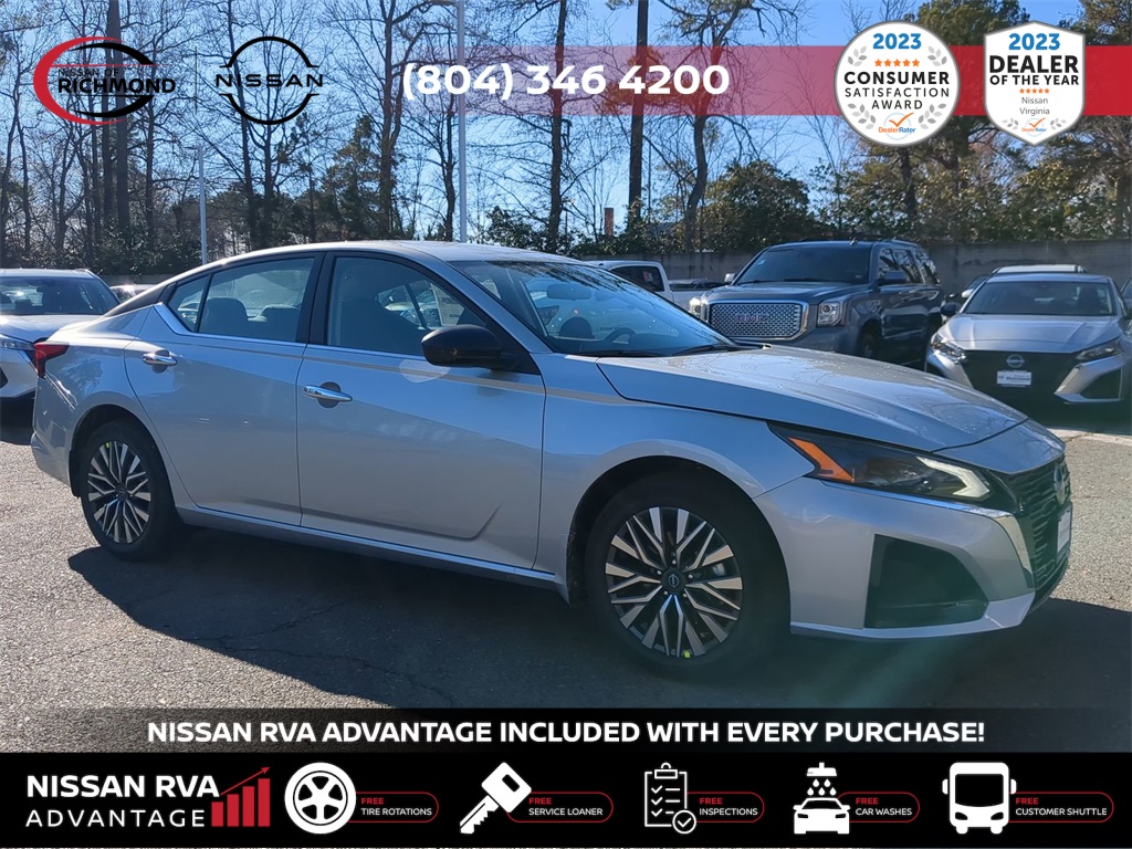 Vehicle image 4 of 25