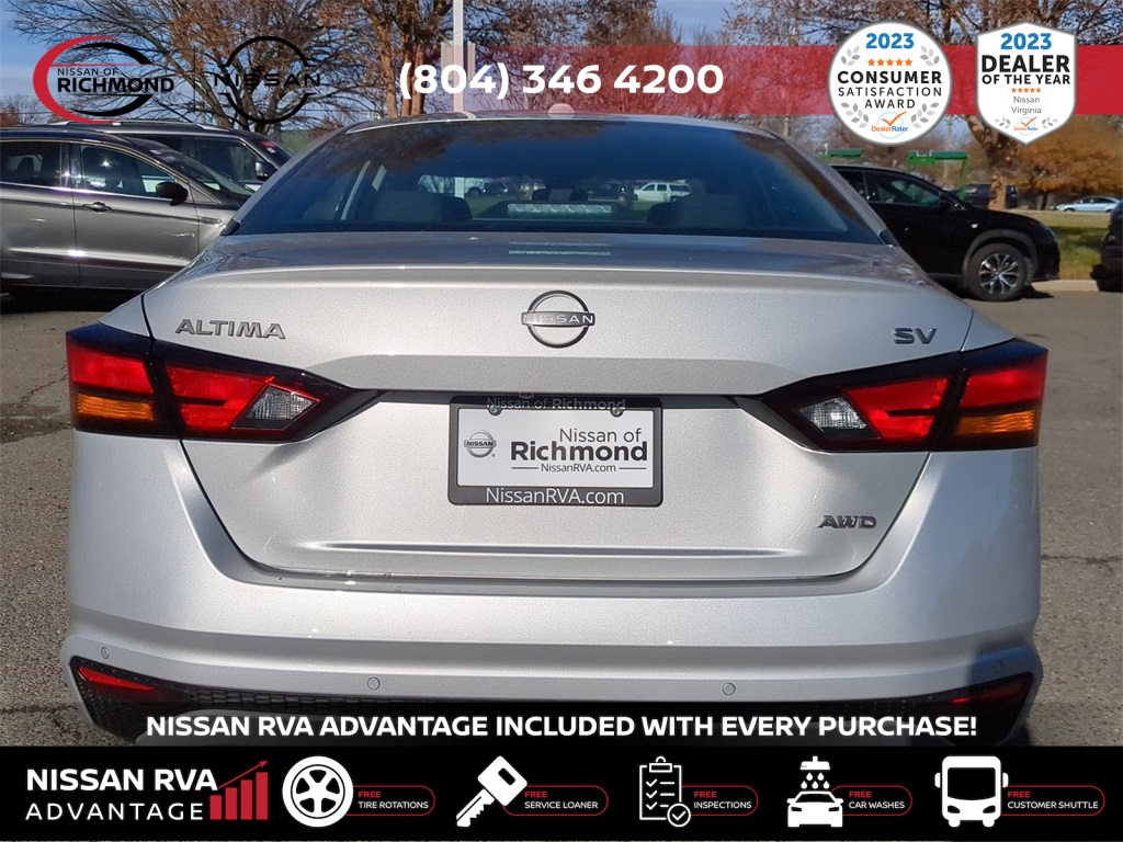 Vehicle image 7 of 25