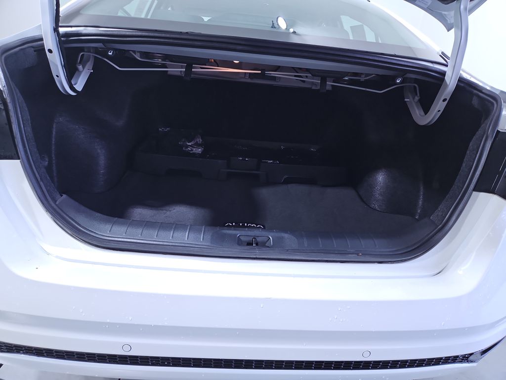 2024 Nissan Altima 2.5 SV Image 12 of 29