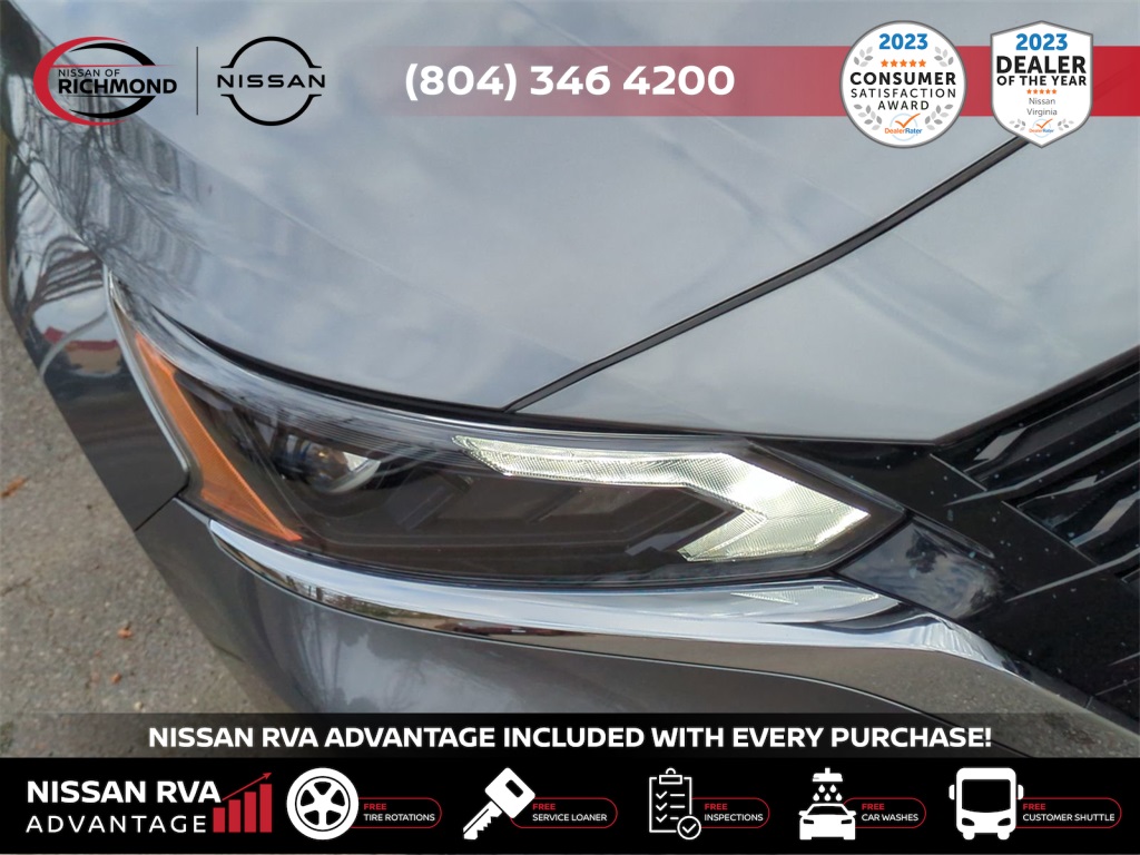 Vehicle image 10 of 26