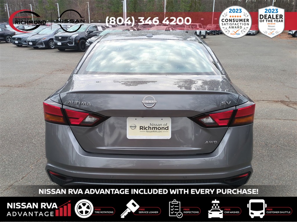 Vehicle image 9 of 26