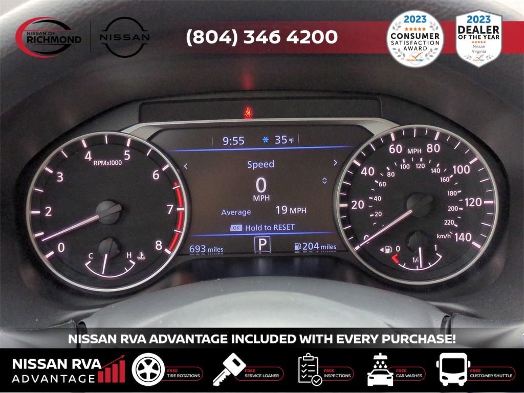 Vehicle image 24 of 26