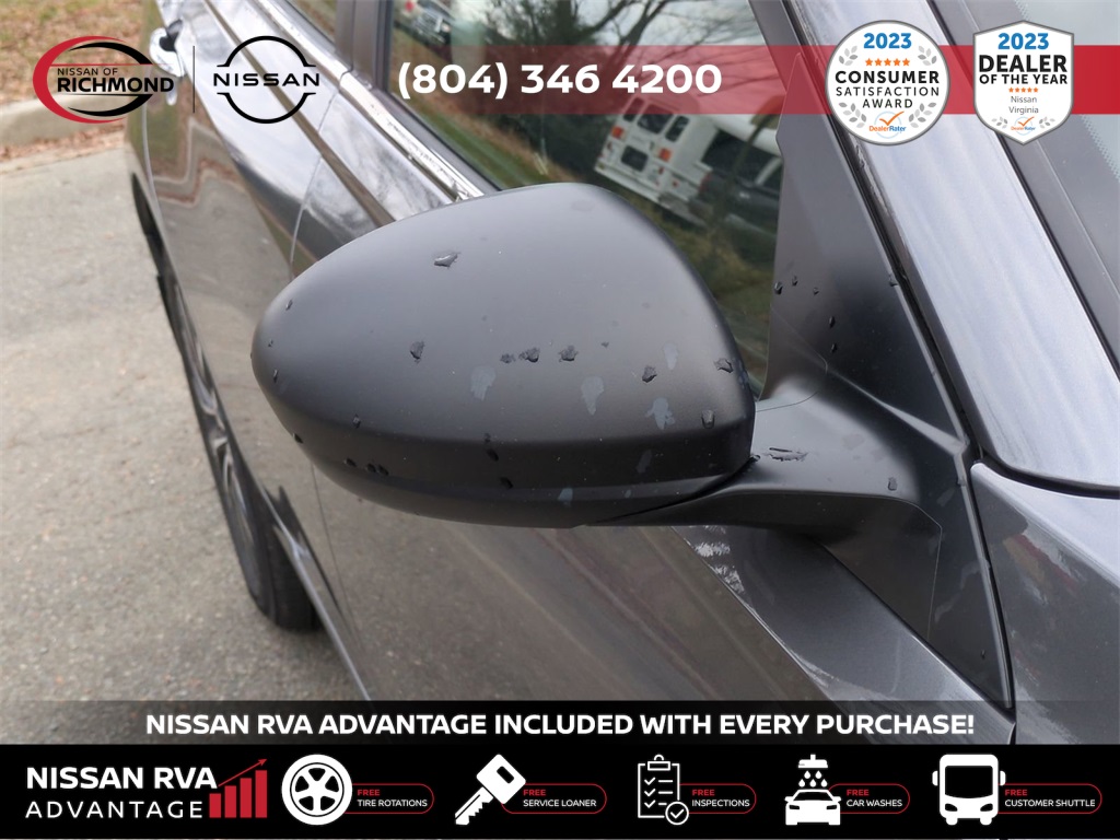 Vehicle image 12 of 26
