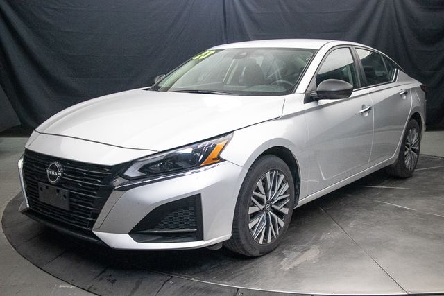 2024 Nissan Altima 2.5 SV Image 1 of 34