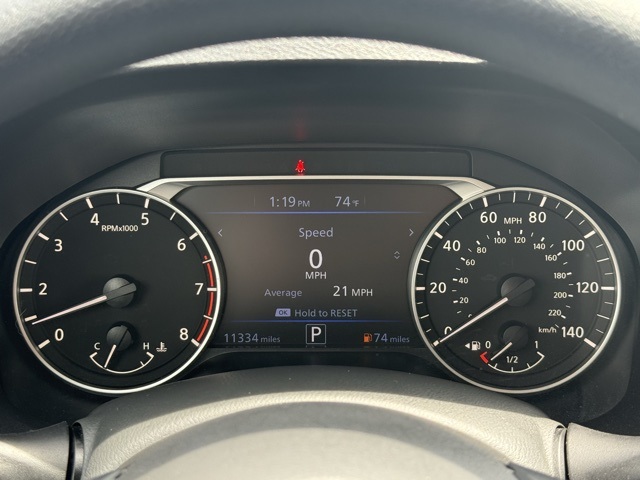 Vehicle image 31 of 35