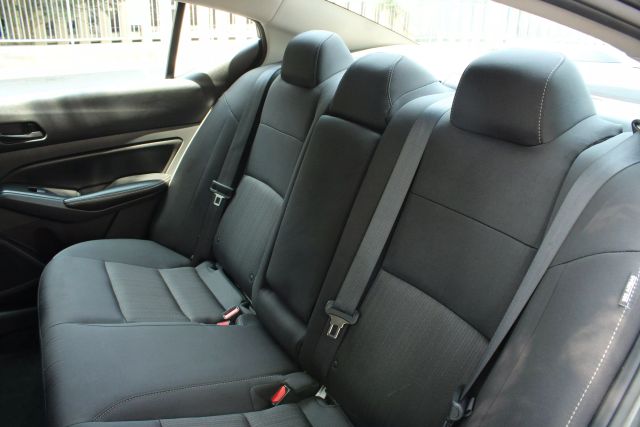 Vehicle image 20 of 41