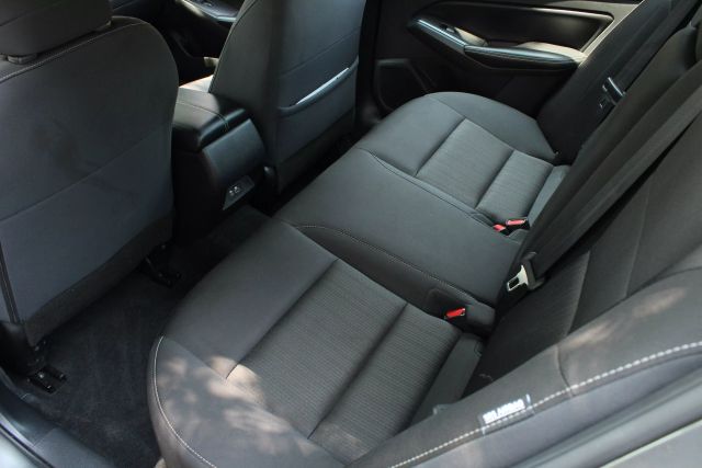 Vehicle image 19 of 41