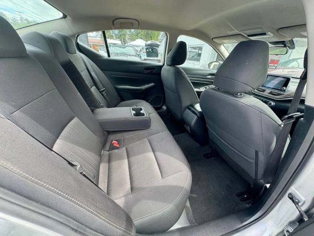2024 Nissan Altima 2.5 SV Image 7 of 10