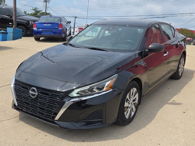 2024 Nissan Altima 2.5 S Image 1 of 16