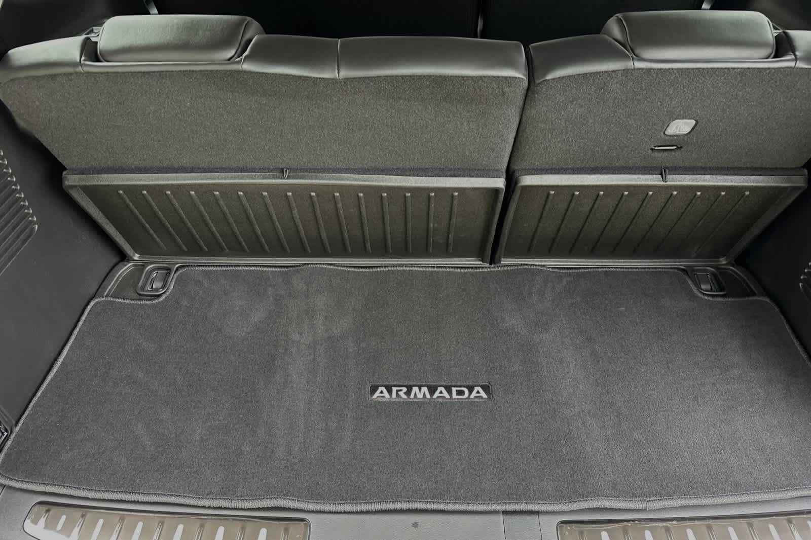 Vehicle image 17 of 29