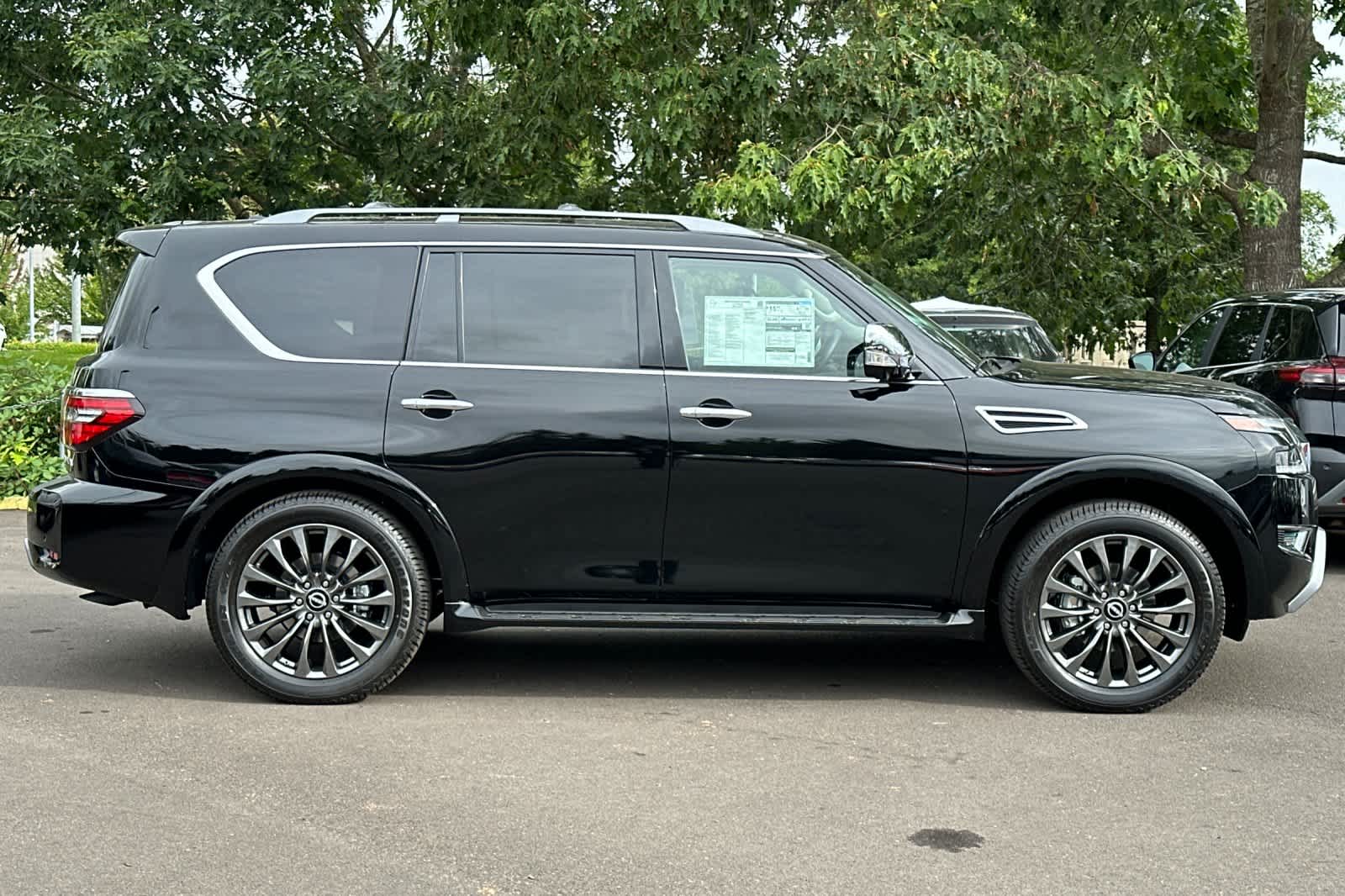 Vehicle image 4 of 29