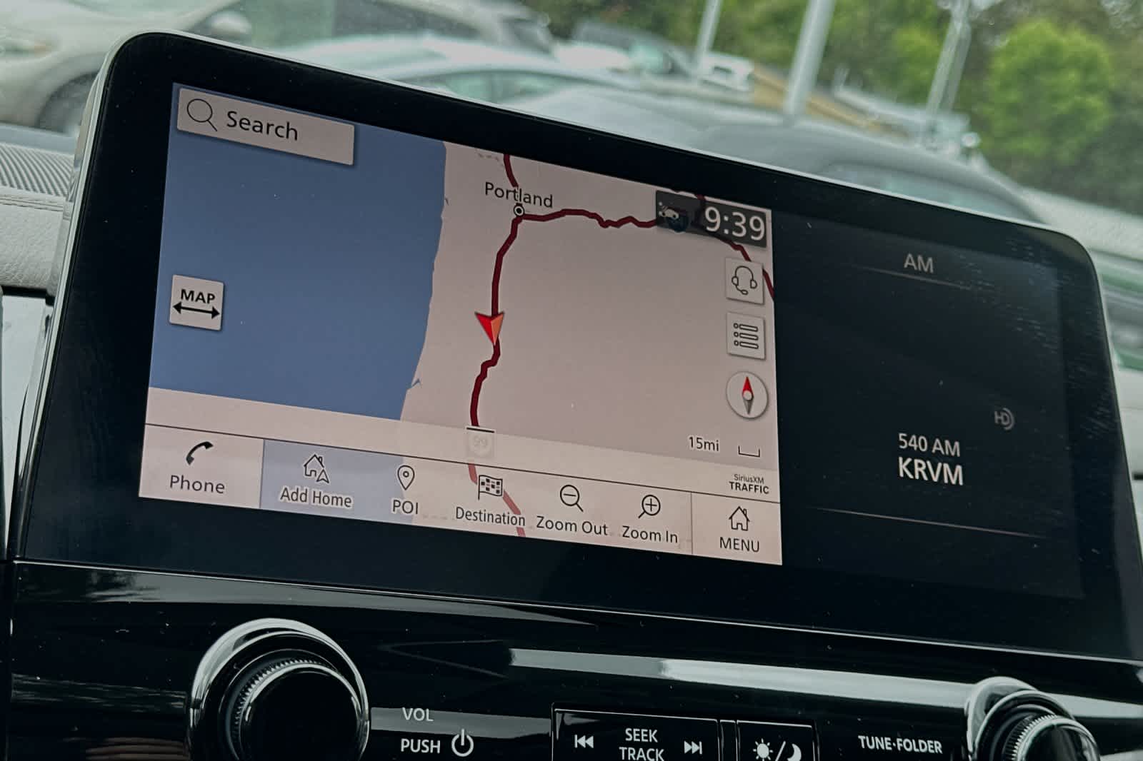 Vehicle image 21 of 29
