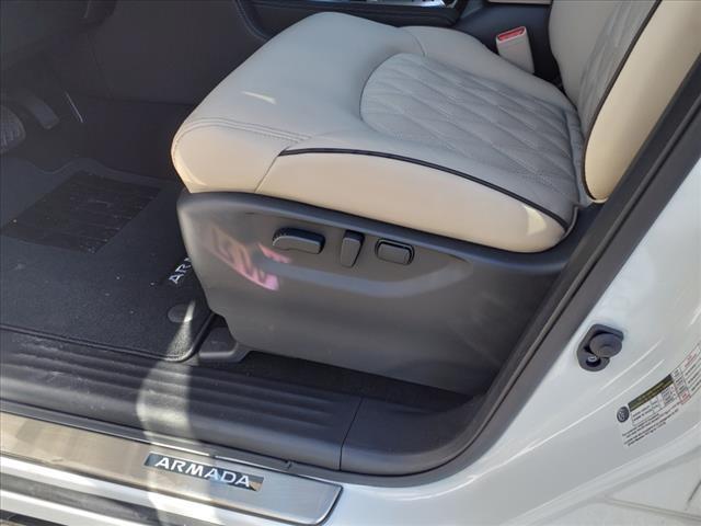 Vehicle image 6 of 16