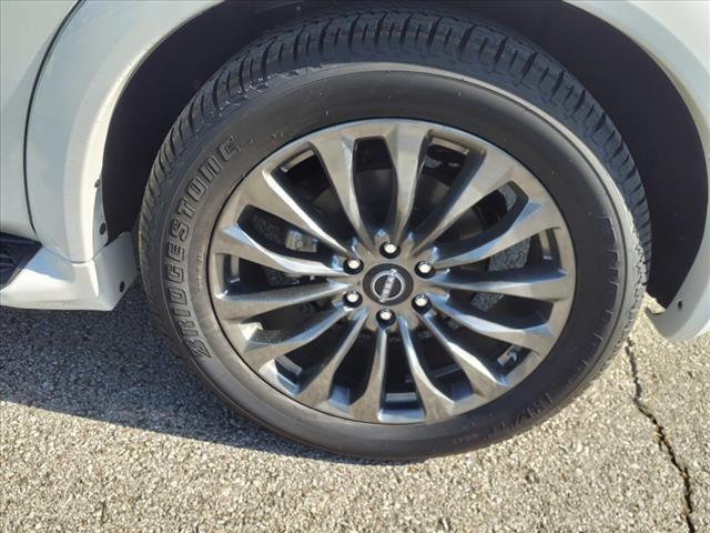Vehicle image 4 of 16