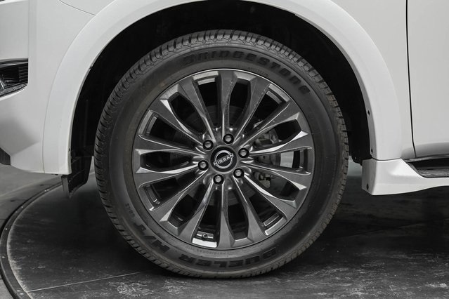 Vehicle image 11 of 37