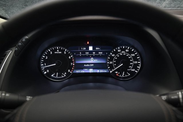 Vehicle image 34 of 37