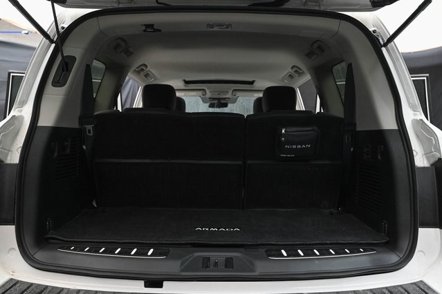 Vehicle image 21 of 37