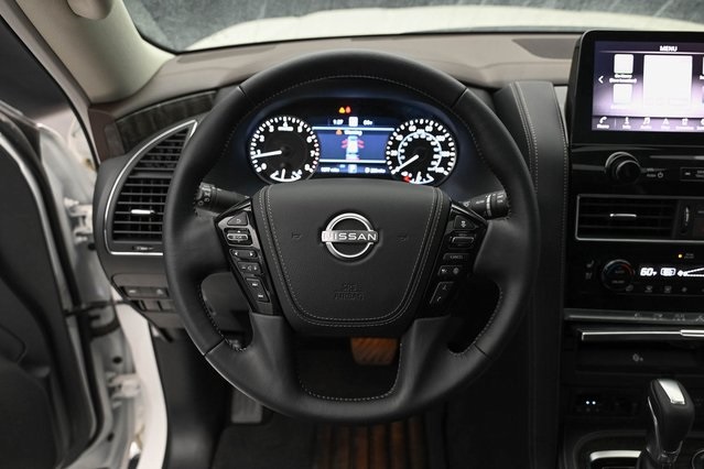 Vehicle image 26 of 37
