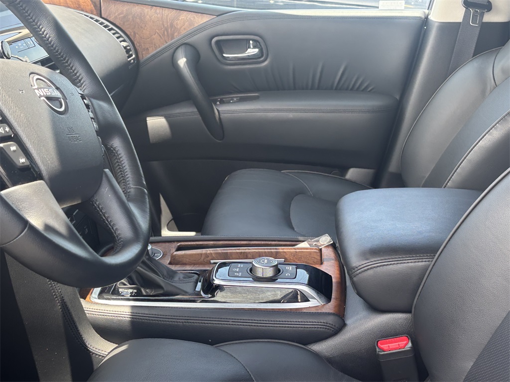 Vehicle image 11 of 31
