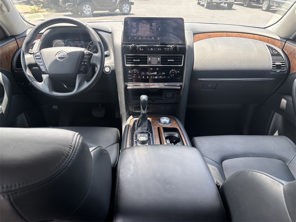 Vehicle image 27 of 31