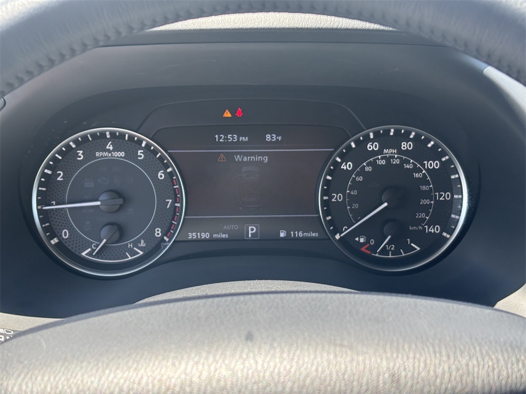 Vehicle image 18 of 31