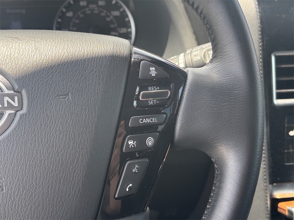 Vehicle image 16 of 31