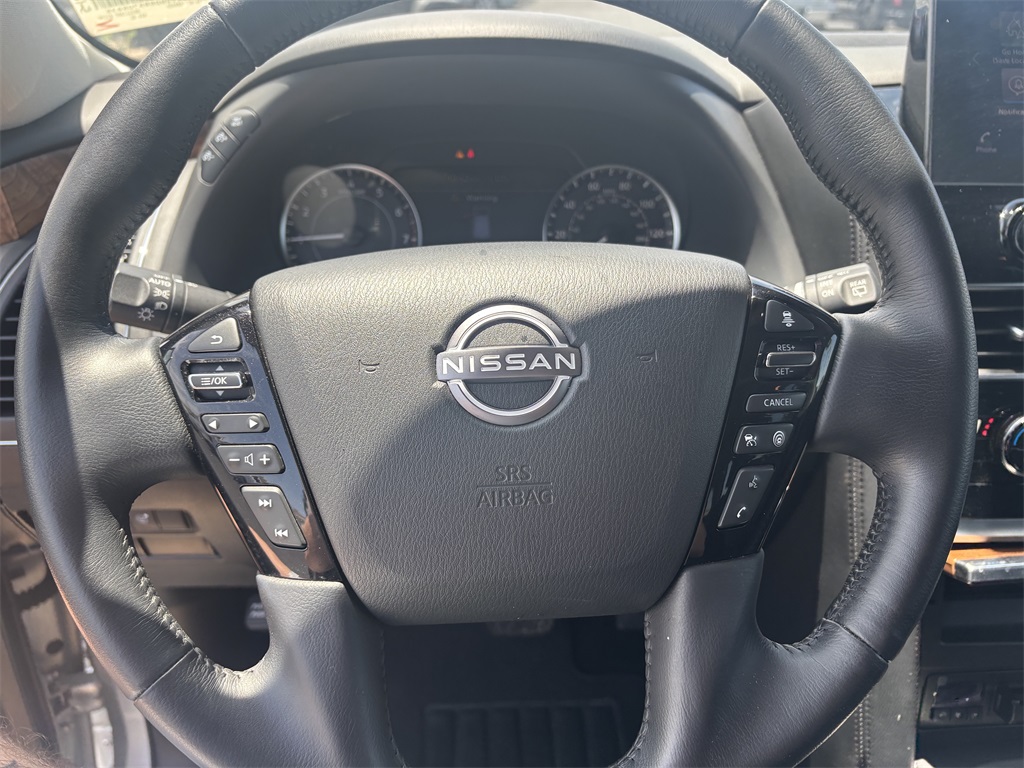 Vehicle image 15 of 31