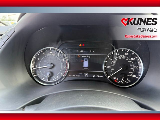 2024 Nissan Armada SV Image 16 of 29